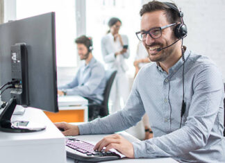 Czym charakteryzuje się przemysłowy wyświetlacz LCD