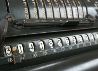 Co składa się na sumę bilansowa?