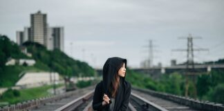 Dlaczego urządzenia IoT Internet of Things stwarzają większe ryzyko niż inne urządzenia komputerowe w sieci?
