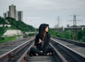 Dlaczego urządzenia IoT Internet of Things stwarzają większe ryzyko niż inne urządzenia komputerowe w sieci? Dlaczego urządzenia IoT Internet of Things stwarzają większe ryzyko niż inne urządzenia komputerowe w sieci?