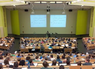 Co to jest wykład informacyjny?